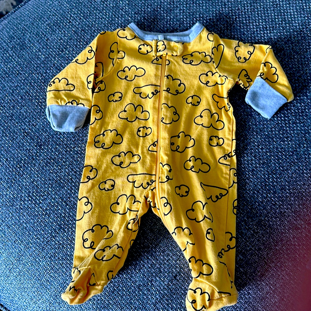 Gerber Premie Onesie, Yellow With Clouds